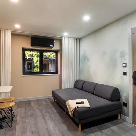 Apartment Charm Flats *
