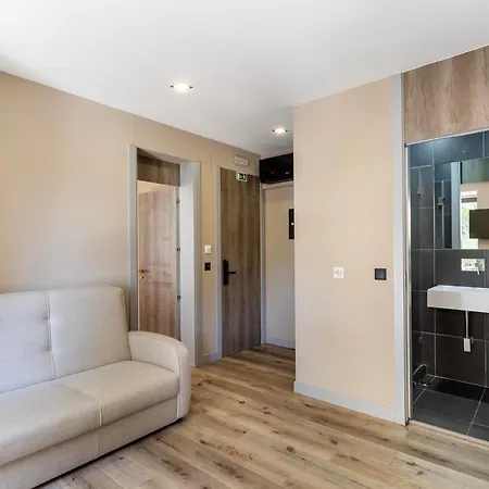Charm Flats Apartment *