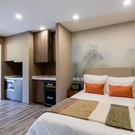 Charm Flats Apartment *